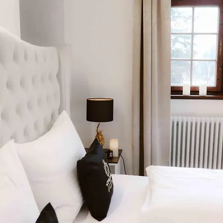 Appartement Luxurious Castle Retreat In Austria Little Versailles With Nearby Spas Aurolzmunster