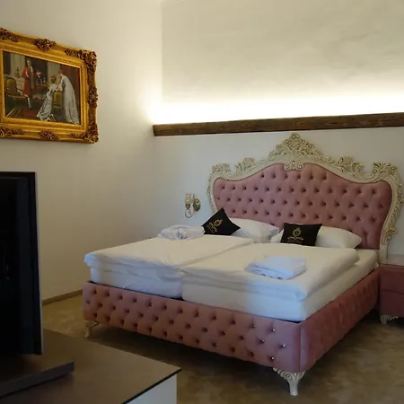 Luxurious Castle Retreat In Austria Little Versailles With Nearby Spas * Aurolzmunster