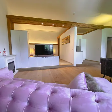 Luxurious Castle Retreat In Austria Little Versailles With Nearby Spas Appartement *