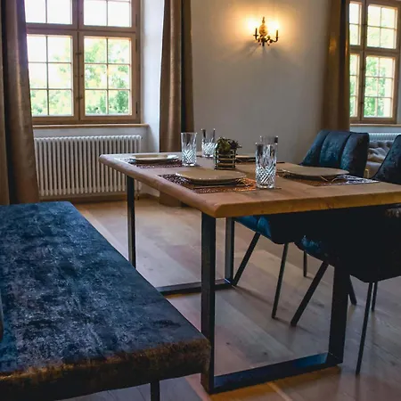 Ξενοδοχείο Luxurious Castle Retreat In Austria Innviertler Versailles With Nearby Spas *
