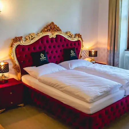 Luxurious Castle Retreat In Austria Innviertler Versailles With Nearby Spas *