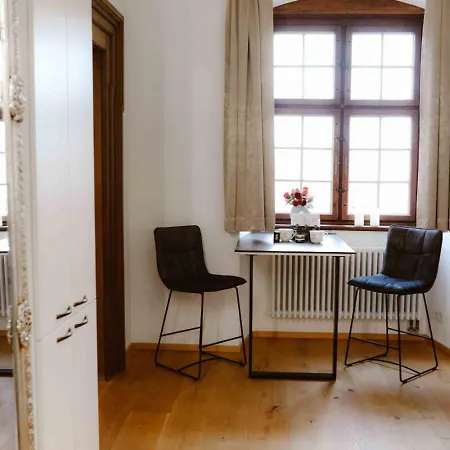 Luxurious Castle Retreat In Austria Little Versailles With Nearby Spas Appartement