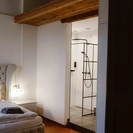 Hotell Luxurious Castle Retreat In Austria Innviertler Versailles With Nearby Spas