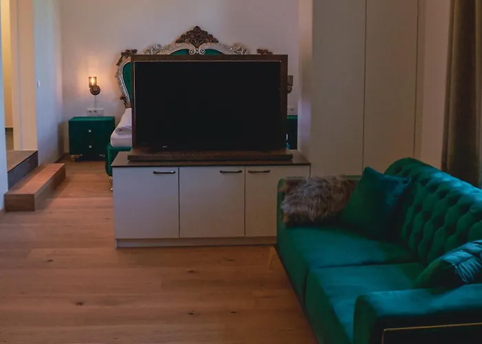 Hotel Luxurious Castle Retreat In Austria Innviertler Versailles With Nearby Spas Aurolzmunster