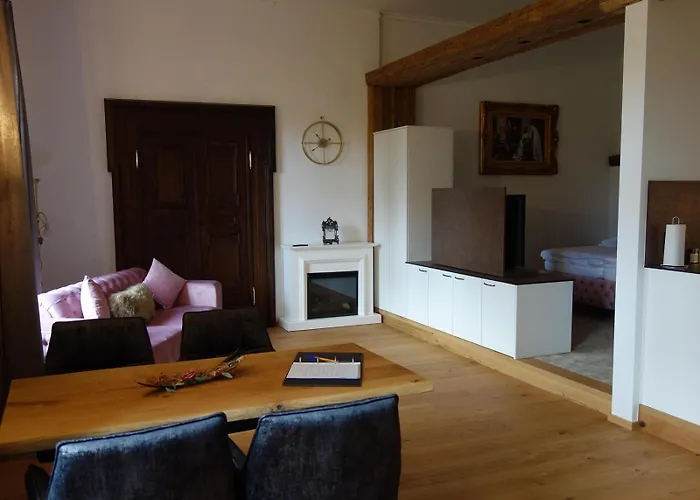 Luxurious Castle Retreat In Austria Innviertler Versailles With Nearby Spas *