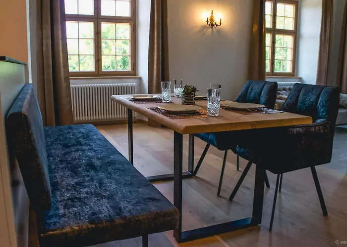 Hotel Luxurious Castle Retreat In Austria Innviertler Versailles With Nearby Spas *