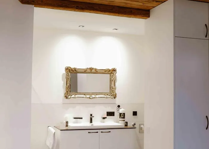 Luxurious Castle Retreat In Austria Innviertler Versailles With Nearby Spas * Aurolzmunster