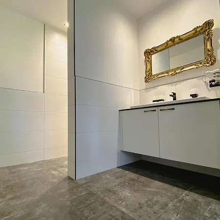 Luxurious Castle Retreat In Austria Little Versailles With Nearby Spas Hotel Aurolzmunster