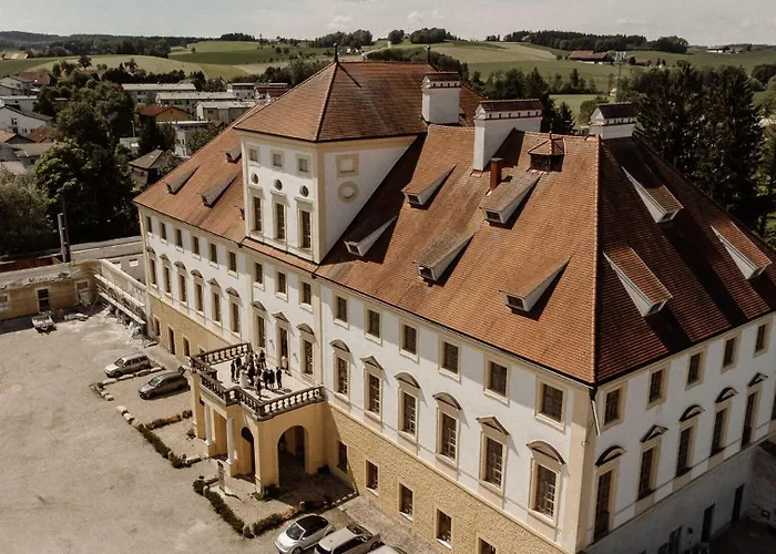 Luxurious Castle Retreat In Austria Innviertler Versailles With Nearby Spas *