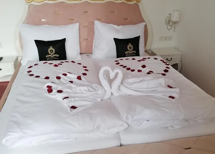 Luxurious Castle Retreat In Austria Innviertler Versailles With Nearby Spas *