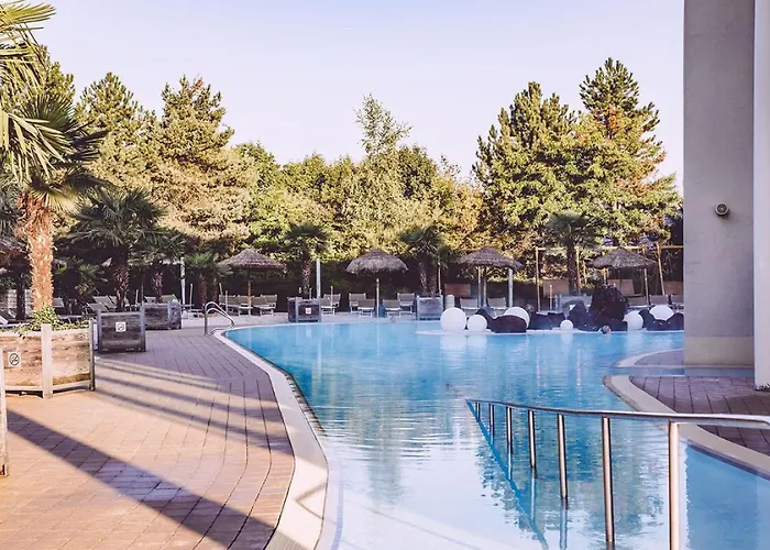 Luxurious Castle Retreat In Austria Innviertler Versailles With Nearby Spas Aurolzmunster