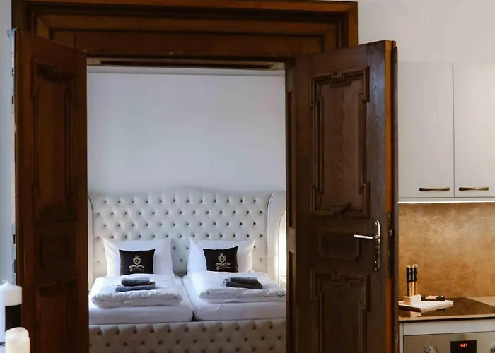 Luxurious Castle Retreat In Austria Innviertler Versailles With Nearby Spas Aurolzmunster